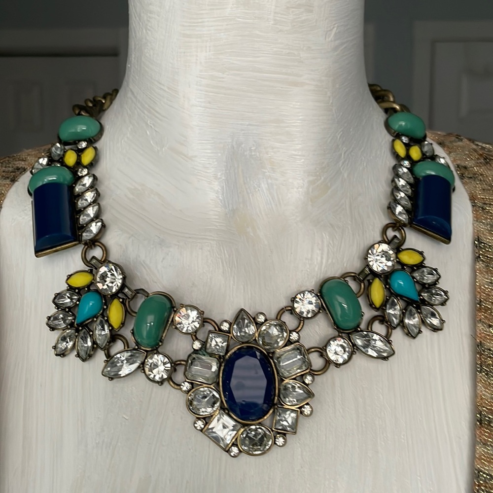 Beautiful chunky statement necklace blue stones and rhinestones